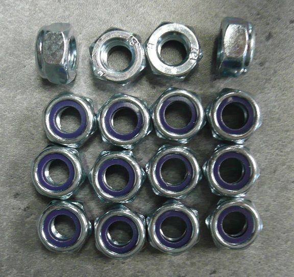 16 ECROUS AUTOFREINE NYLSTOP DE ROUE QUAD  PLAT M10X125 EN DOUILLE DE 17MM